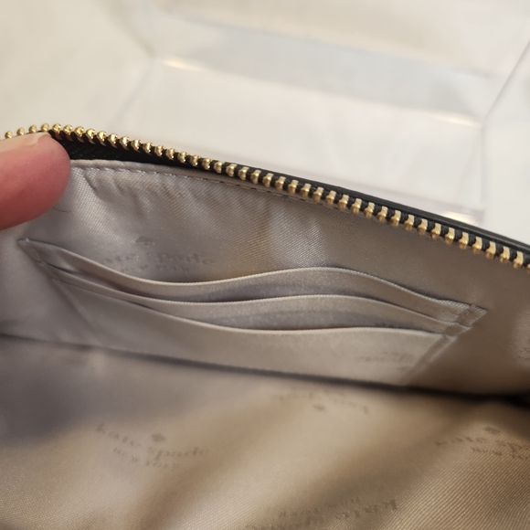 Kate Spade New York Lucy Medium L-Zip Wristlet Color Block - Picture 8 of 9